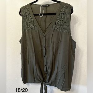 18/20 Bloomchic Knot waist lace shoulder tank